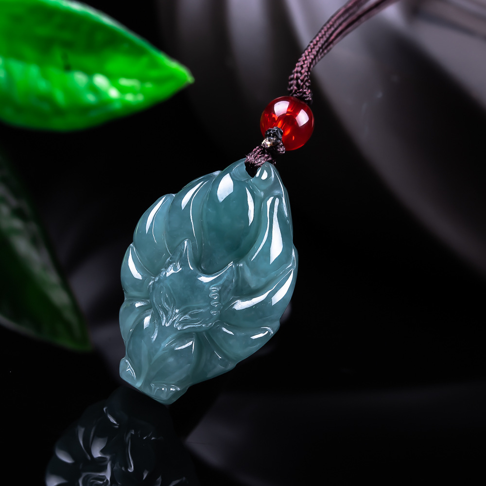 Natural Burmese Jadeite Fox Pe - Vintage Necklace recension och pris